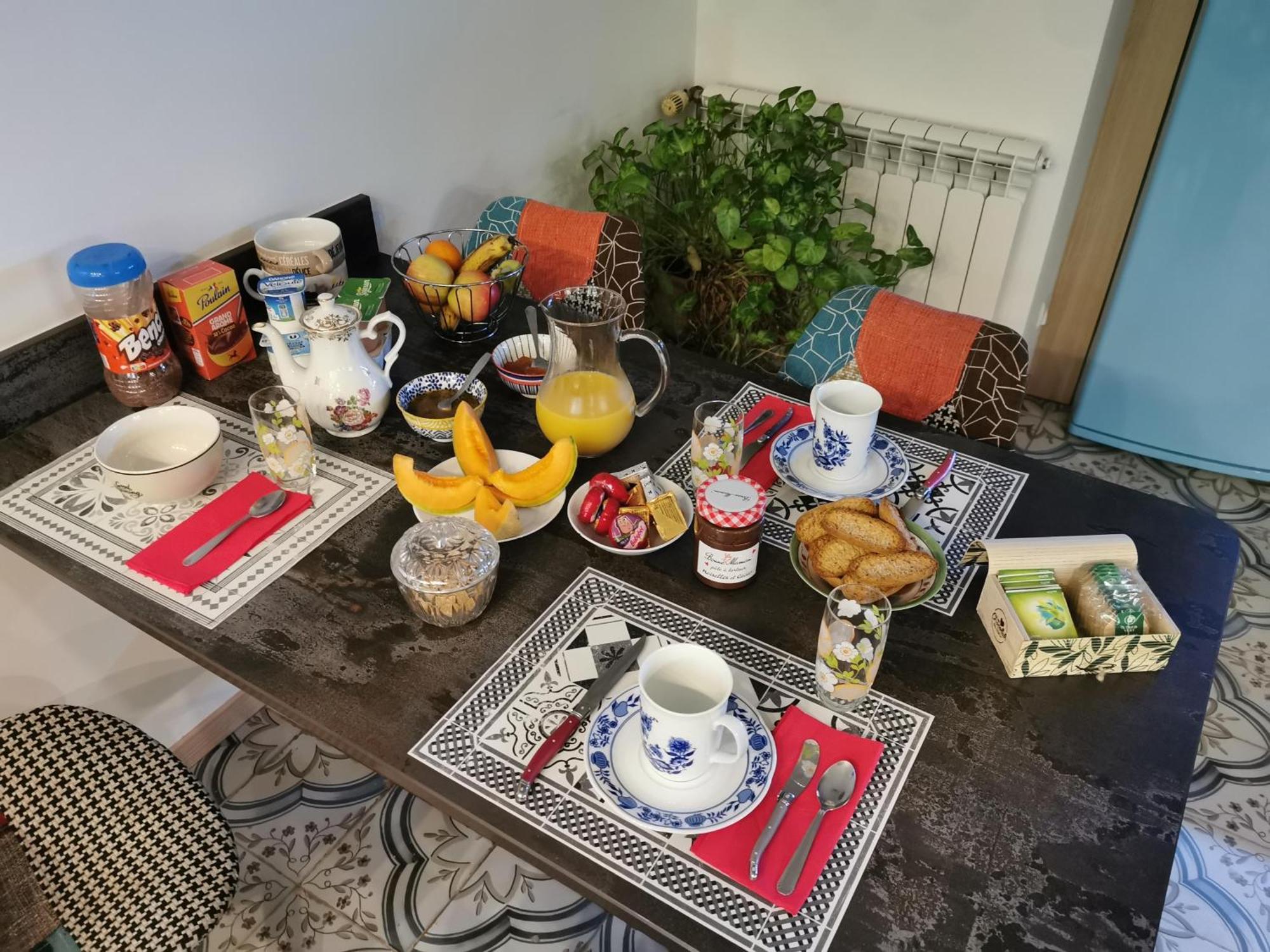 - - - - -Les Colombages - - - - Chambre D'Hotes-Gite- Classement Gite 3 Etoiles Мирпоа Екстериор снимка